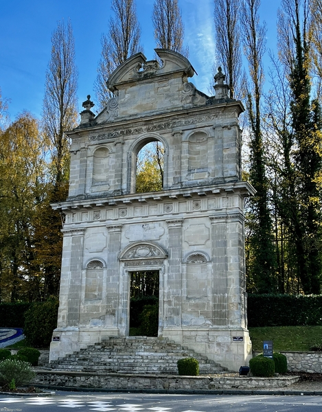 La Porte de Gisors (Forges-les-Eaux, Normandie) La Porte de Gisors (Forges-les-Eaux, Normandie)